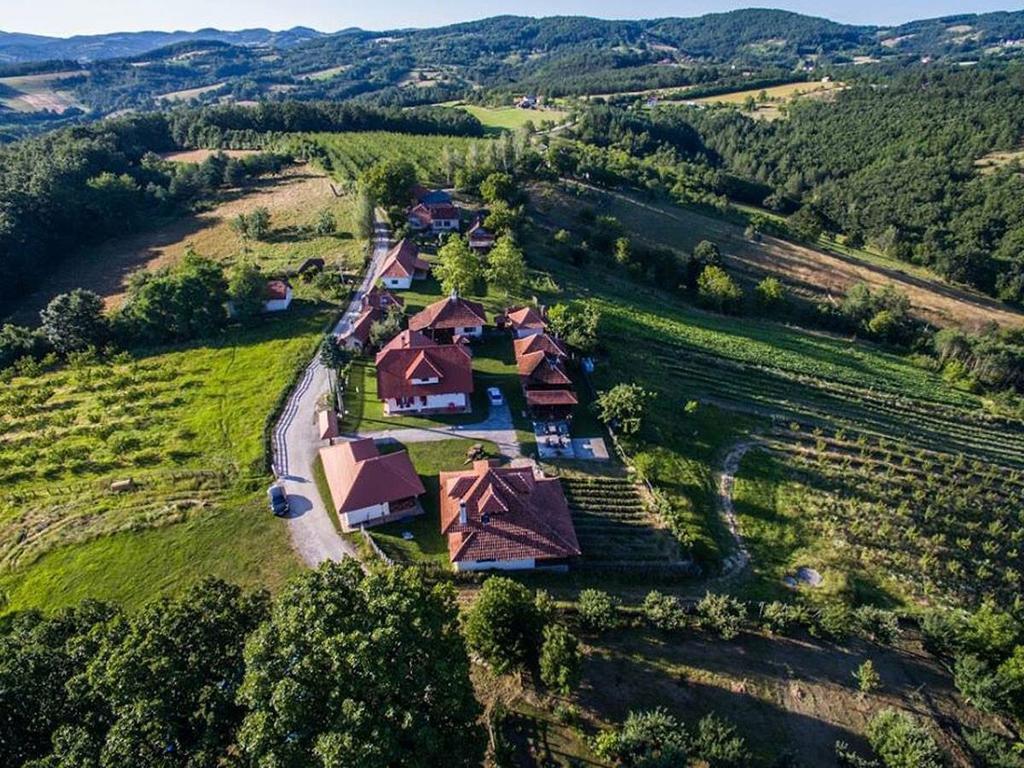 Etno Selo Rajski Konaci Leusici Εξωτερικό φωτογραφία